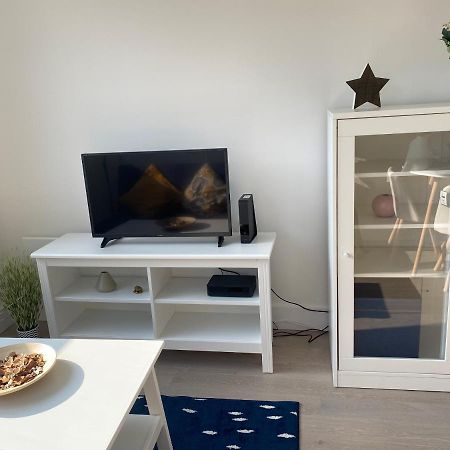 Central Location, Parking, Wi-Fi, Modern Apartment Milton Keynes Luaran gambar
